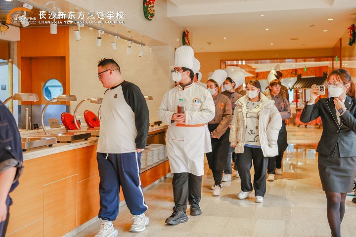 長(zhǎng)沙新東方西點(diǎn)專業(yè)學(xué)子走進(jìn)長(zhǎng)沙運(yùn)達(dá)喜來(lái)登酒店