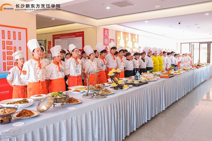 初高中生都來(lái)長(zhǎng)沙新東方