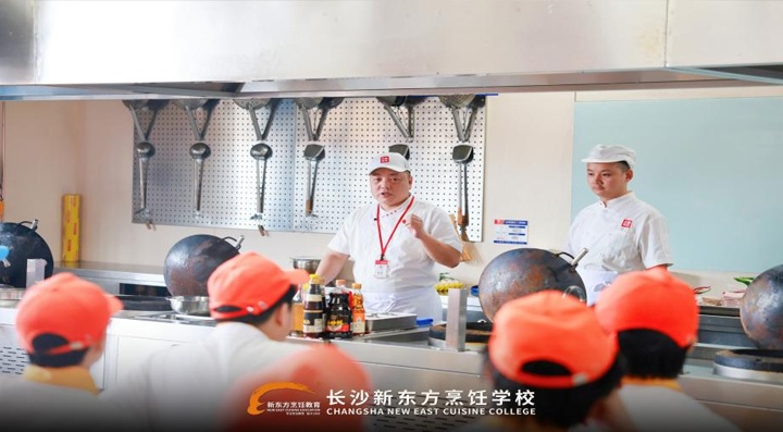 產(chǎn)教融合企業(yè)大碗先生總廚親授