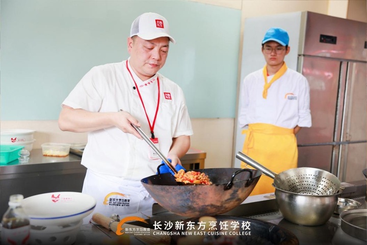 產(chǎn)教融合企業(yè)大碗先生總廚親授